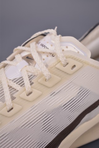 Nike ZoomX Vaporfly Next%4 view 7