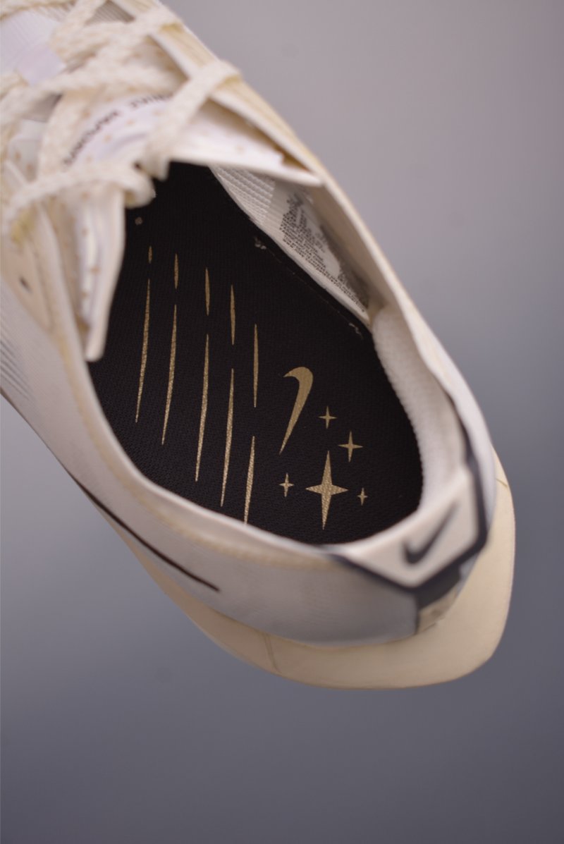 Nike ZoomX Vaporfly Next%4 view
