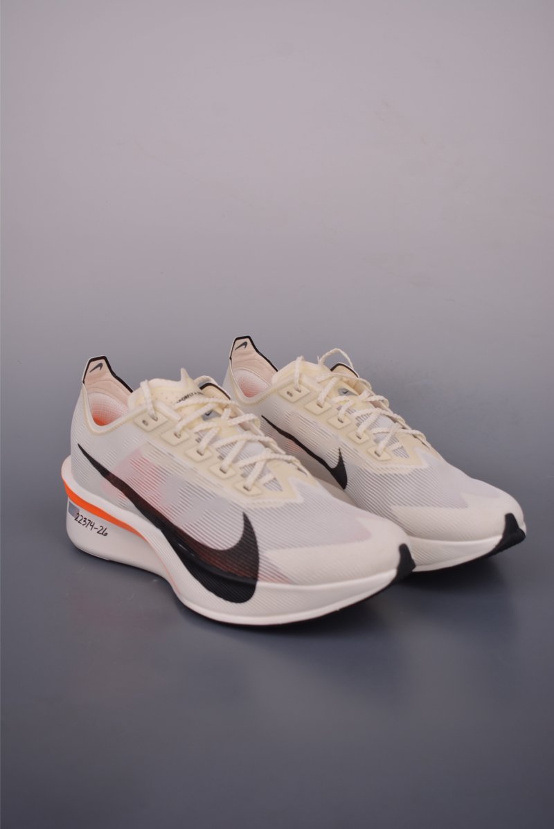 Nike ZoomX Vaporfly Next%4 view
