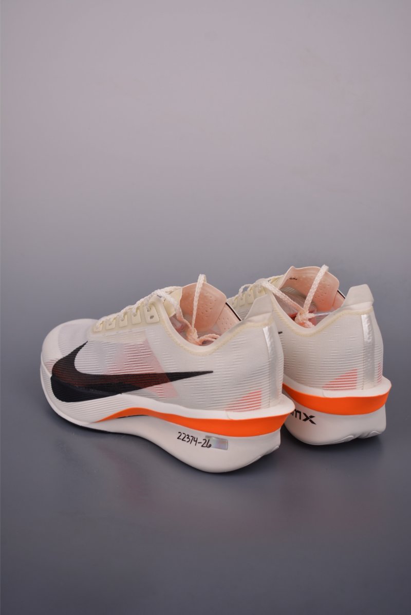 Nike ZoomX Vaporfly Next%4 view