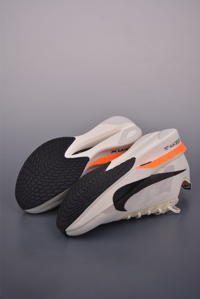 Nike ZoomX Vaporfly Next%4 view