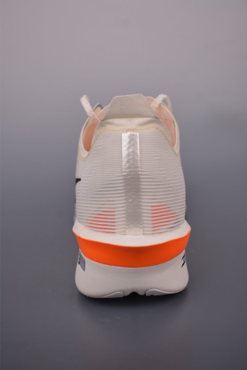 Nike ZoomX Vaporfly Next%4 view