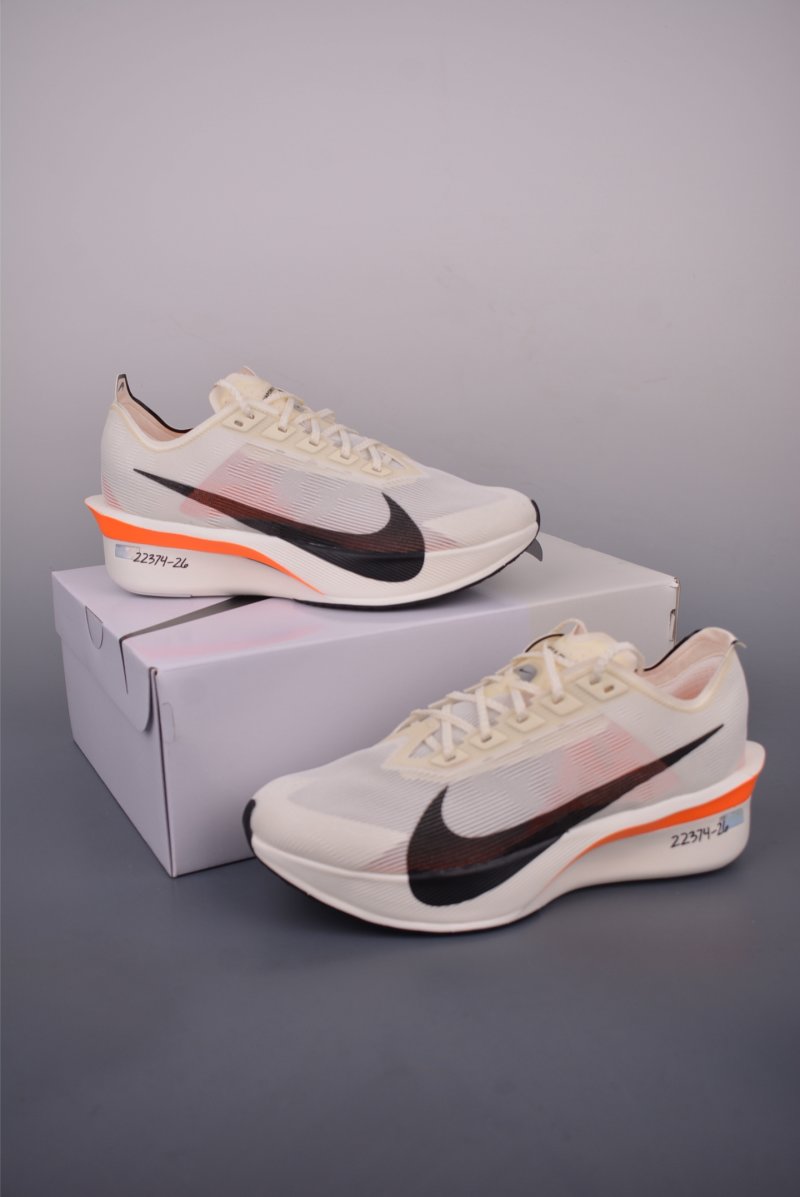 Nike ZoomX Vaporfly Next%4 view