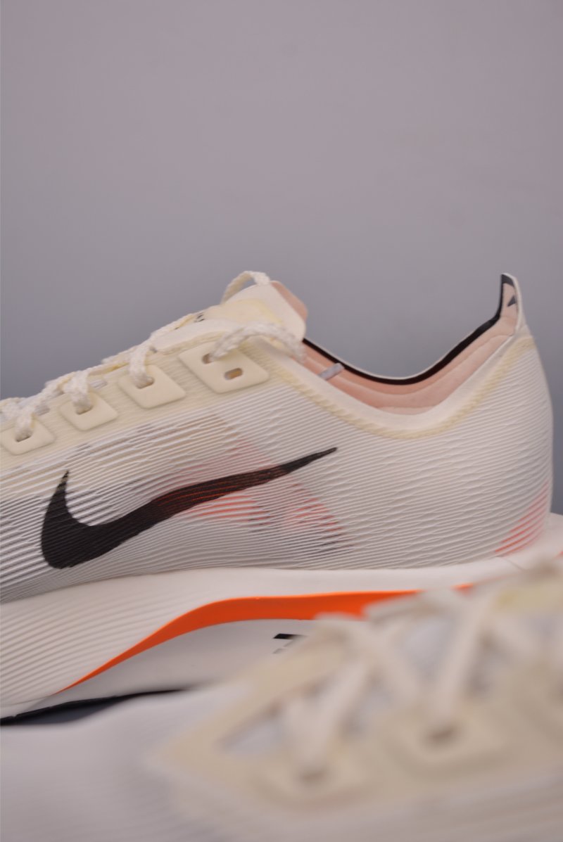 Nike ZoomX Vaporfly Next%4 view