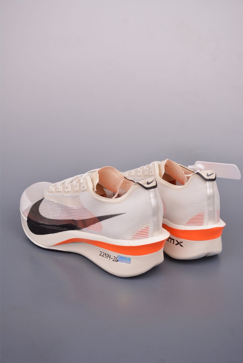 Nike ZoomX Vaporfly Next%4 view