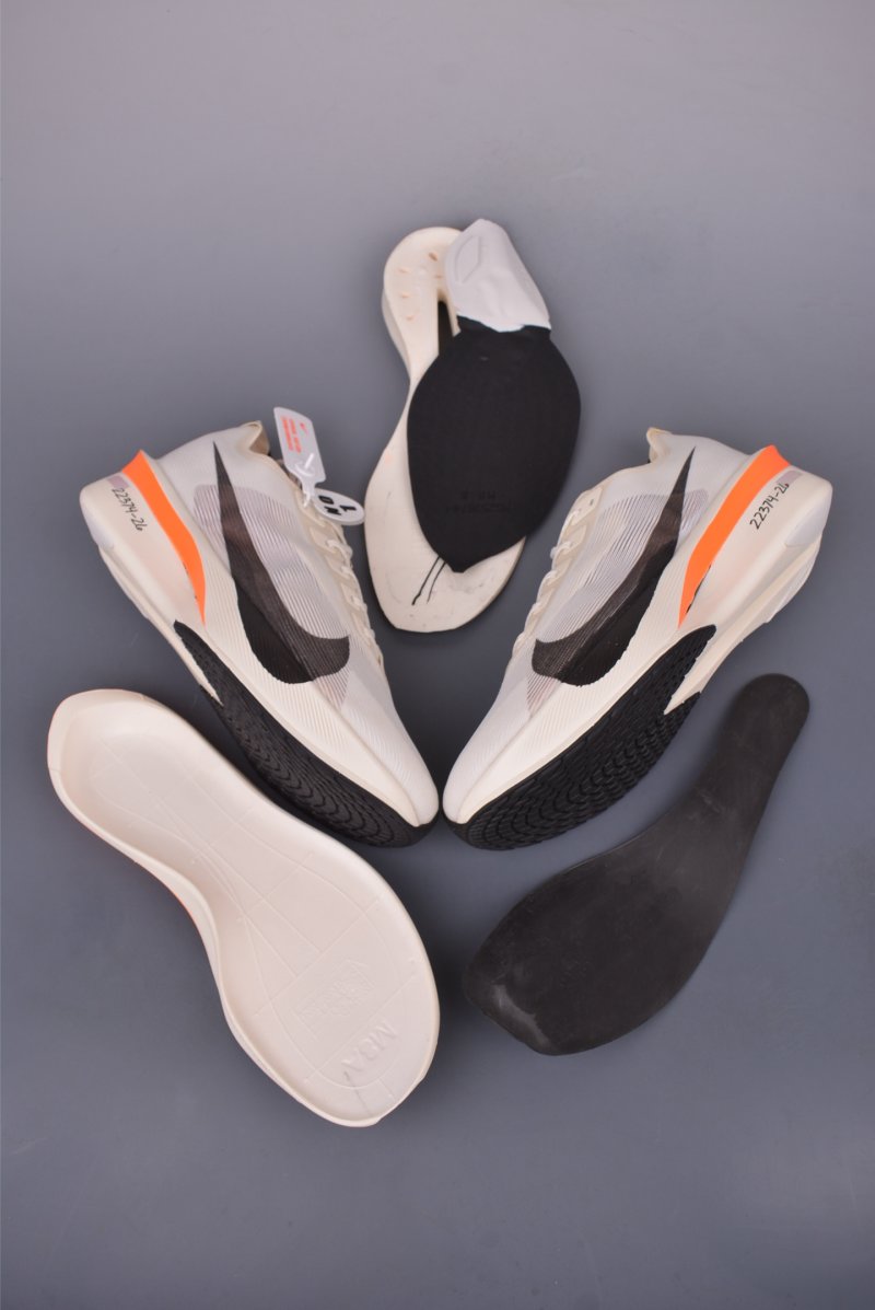 Nike ZoomX Vaporfly Next%4 view
