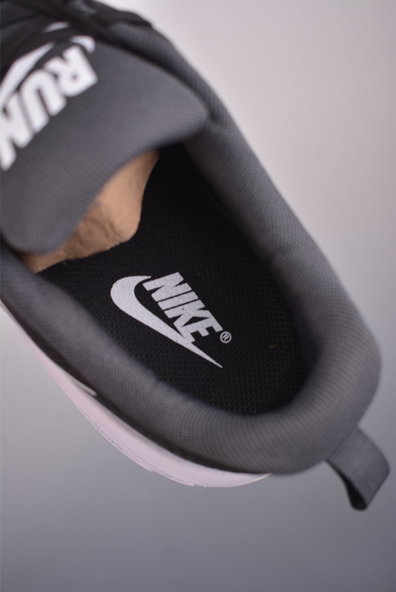 Nike Journey Run view