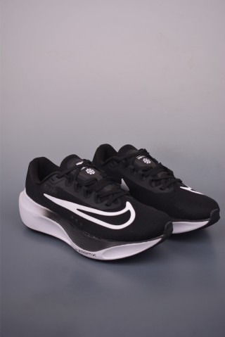 Nike Zoom Fly 5