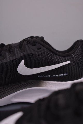 Nike Zoom Fly 5 view 8