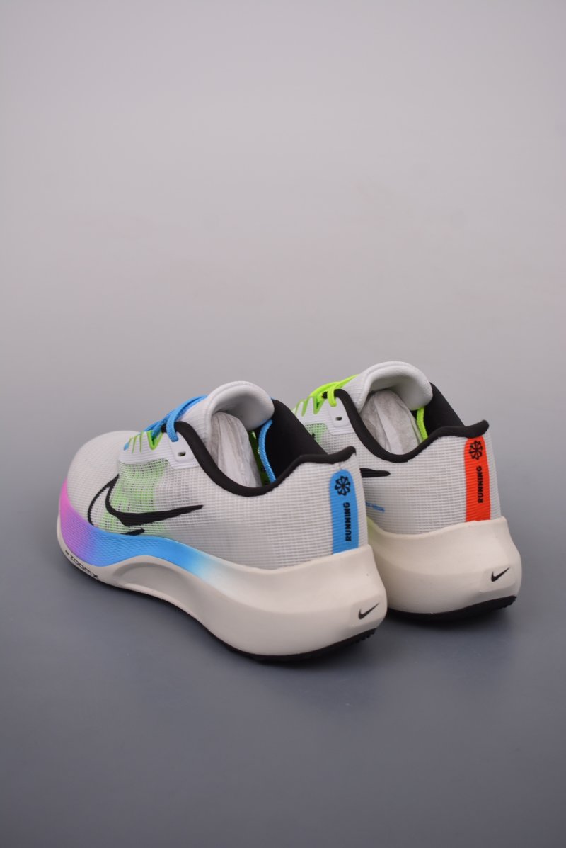 Nike Zoom Fly 5 view