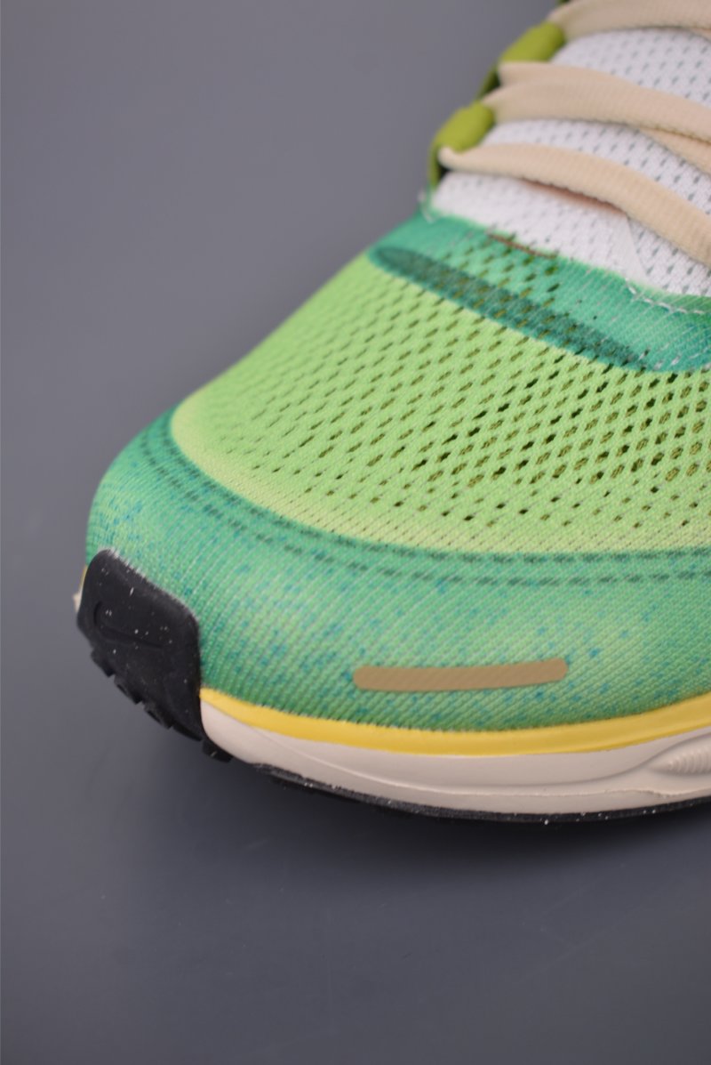 Nike Women's Pegasus 41 SE view