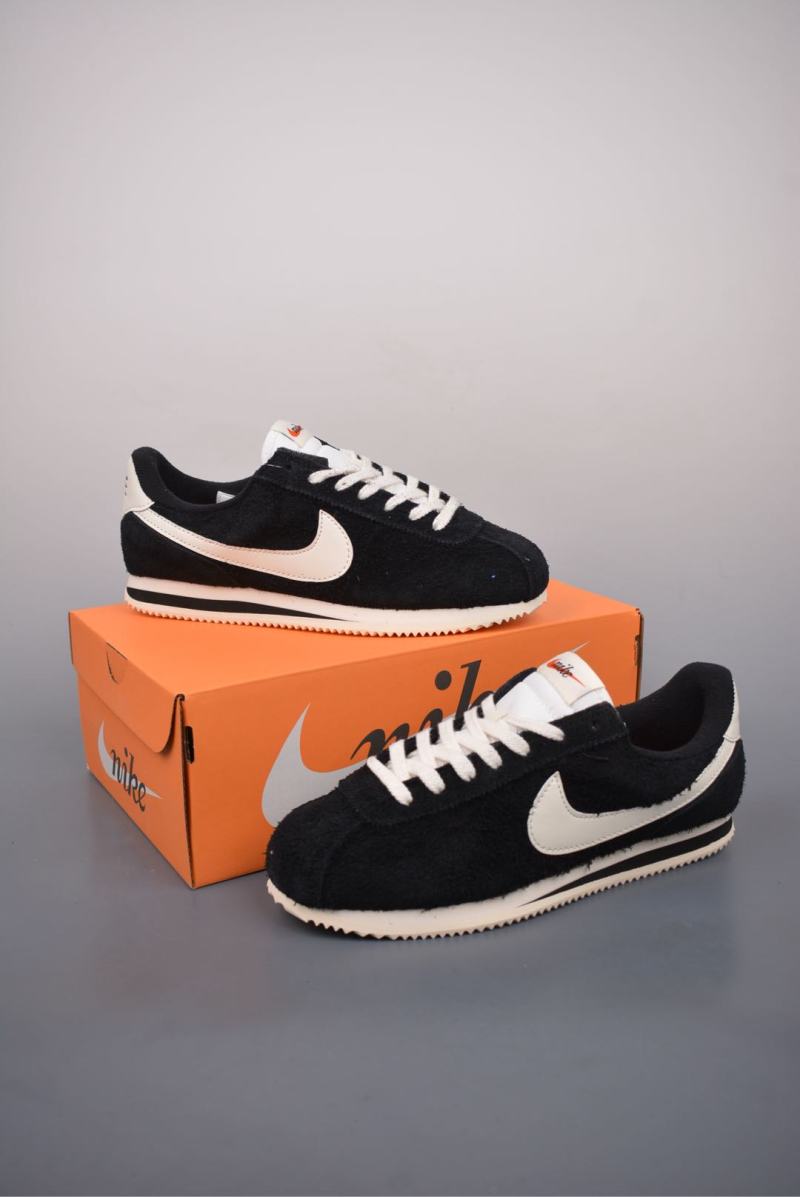 Nike Classic Cortez Leather view