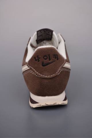 Nike Classic Cortez Leather view 4