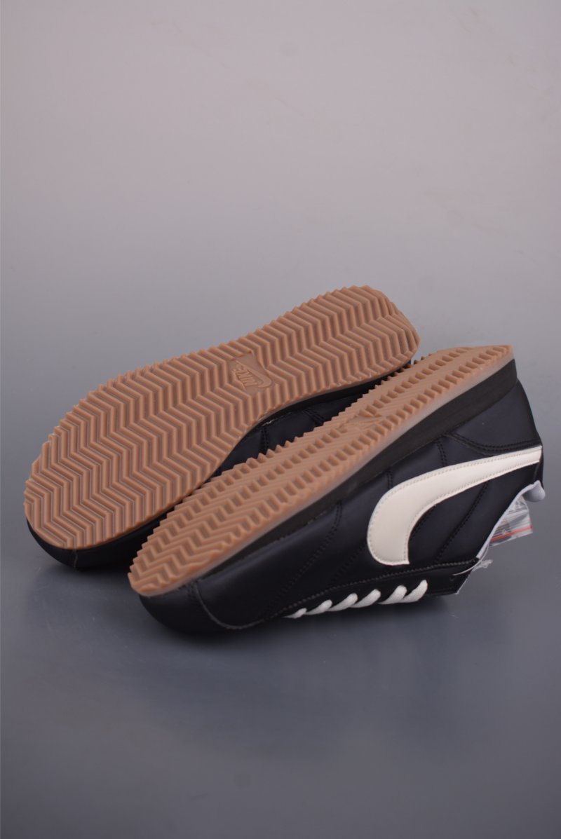 Nike Classic Cortez Leather view