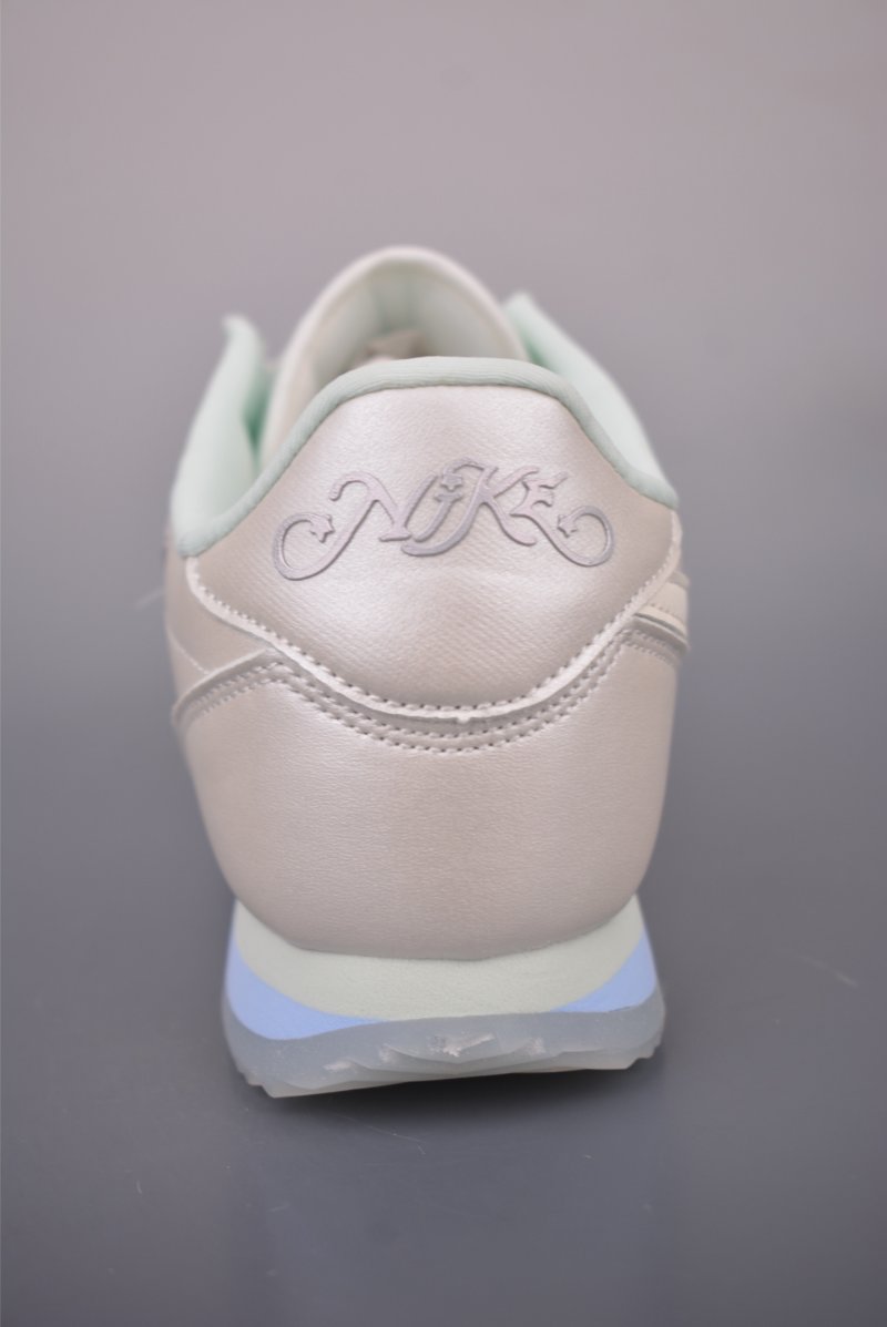 Nike Classic Cortez Leather view