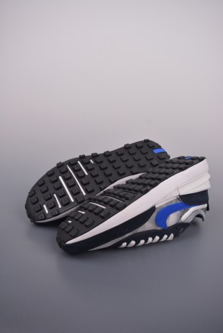 Nike Waffle One 'Blue / Red' view 3