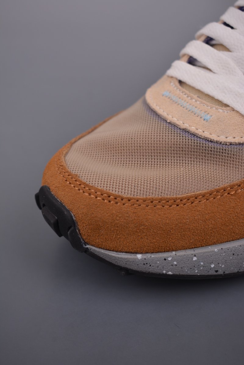 Nike Waffle One 'White / Beige' view