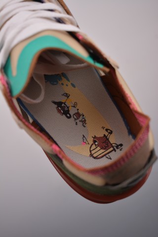 Nike Waffle One 'White / Beige' view 9