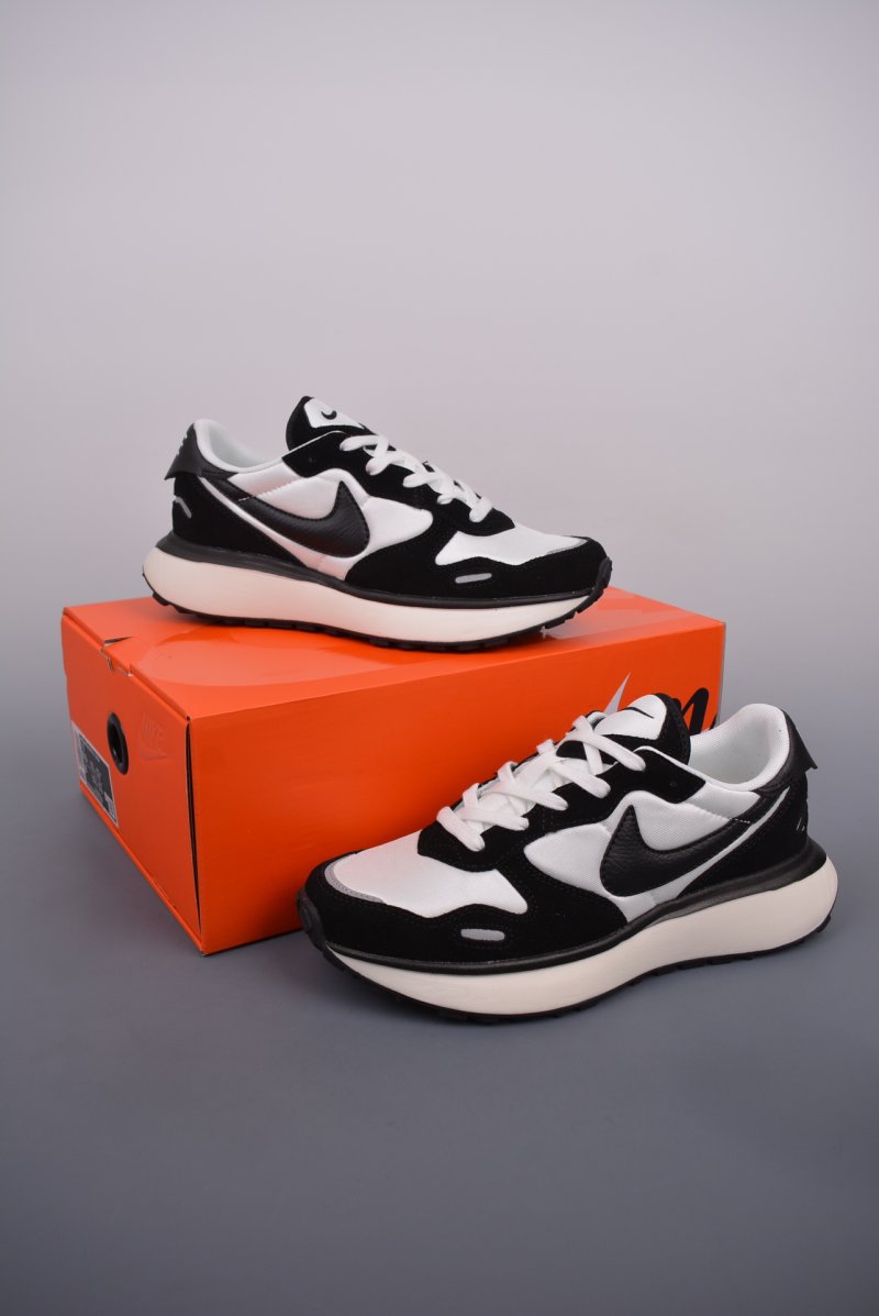 Nike Waffle Phoenix x Sacai view