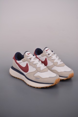 Nike Waffle Phoenix x Sacai view 1