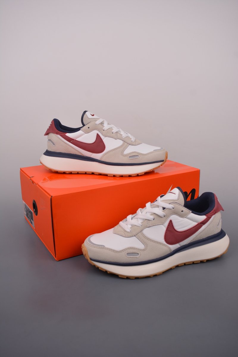 Nike Waffle Phoenix x Sacai view