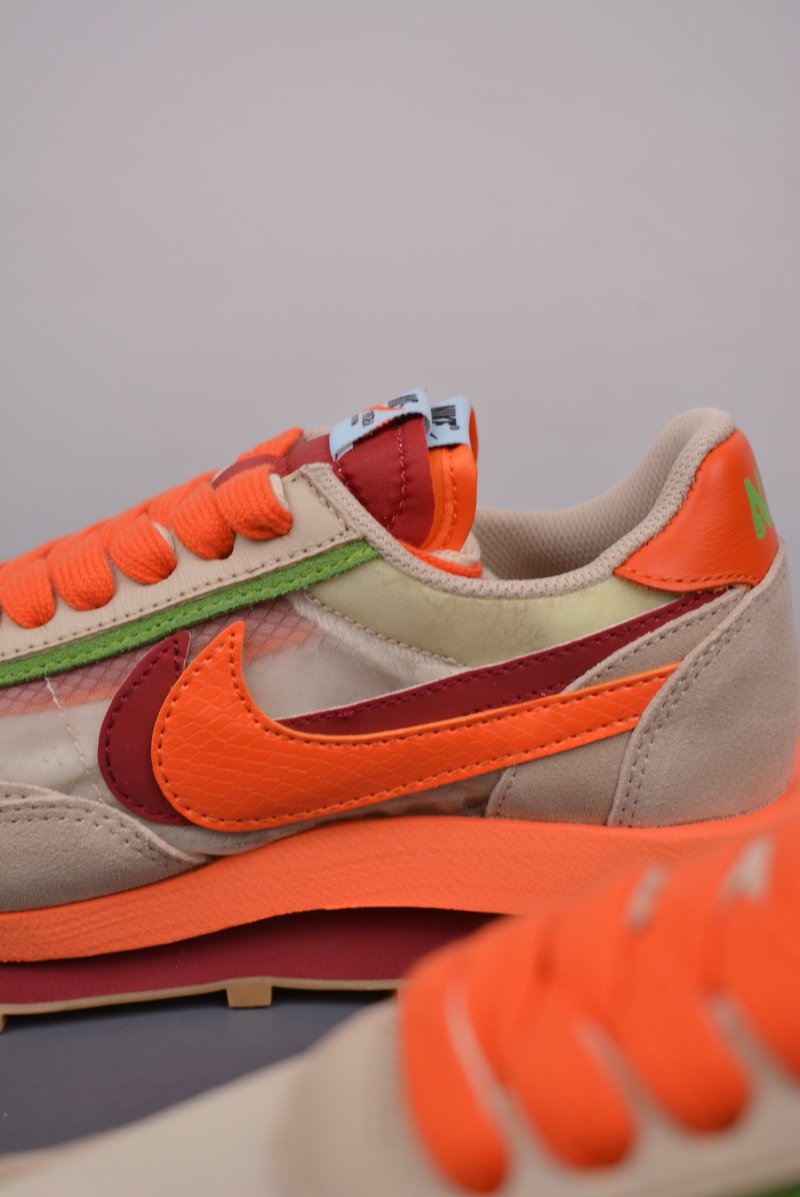 Sacai x Nike LDWaffle 'White' view