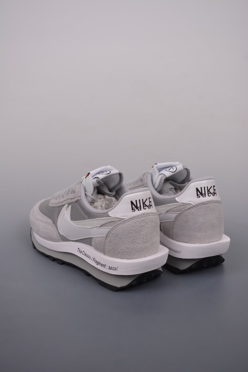 Sacai x Nike LDWaffle 'Black' view