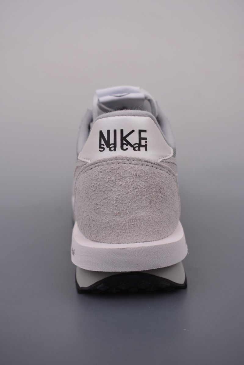Sacai x Nike LDWaffle 'Black' view