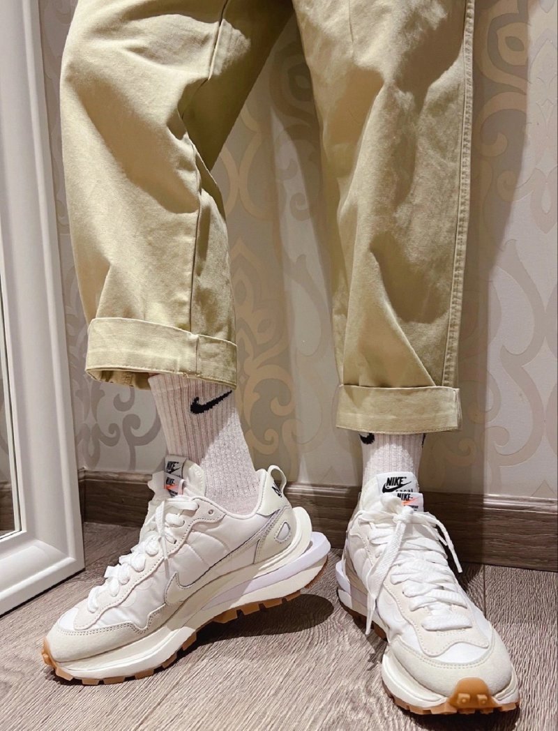 Sacai x Nike Pegasus Vaporfly SP view