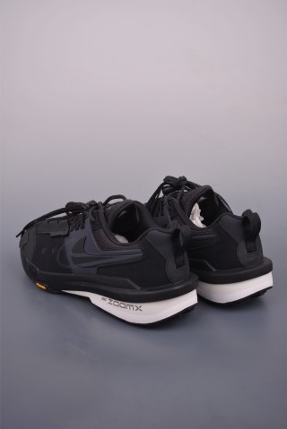 Sacai x Nike Zegamadome SP view 2