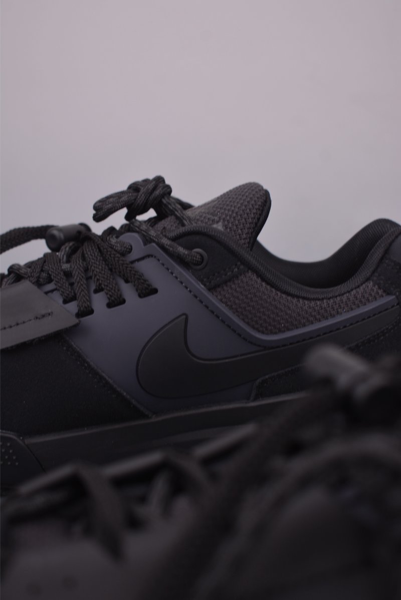 Sacai x Nike Zegamadome SP view
