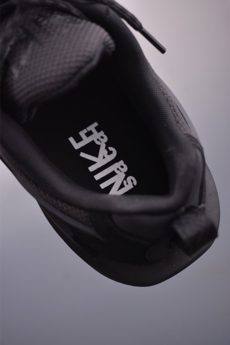 Sacai x Nike Zegamadome SP view