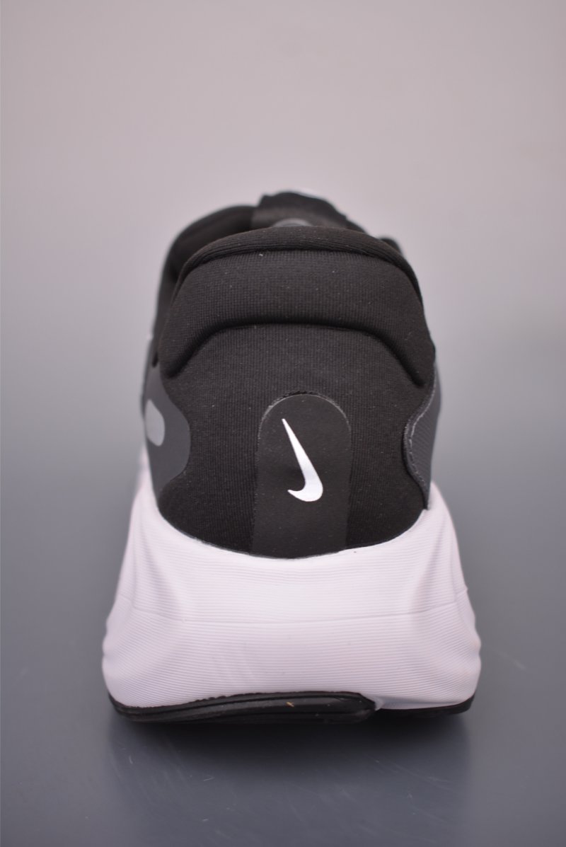 Nike Air Zoom Vomero 19 view