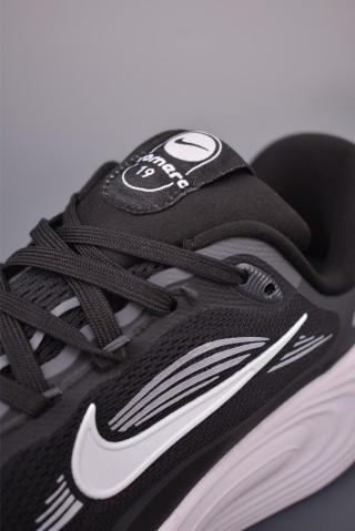 Nike Air Zoom Vomero 19 view 7