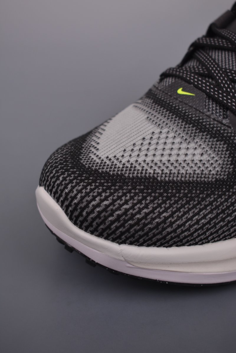 Nike Air Zoom Vomero 17 view