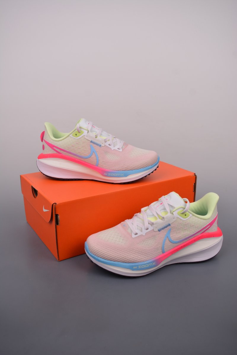 Nike Air Zoom Vomero 17 view