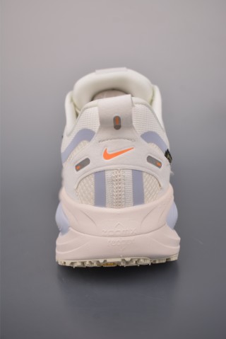 Nike Air Zoom Vomero 18 GTX view 4