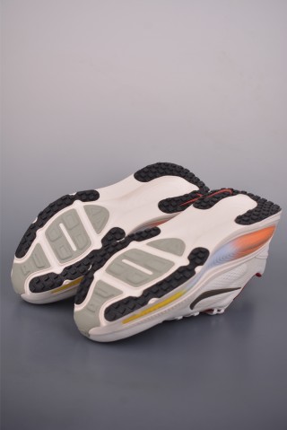 Nike Air Zoom Vomero 18 GTX view 3