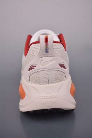 Nike Air Zoom Vomero 18 GTX view 4
