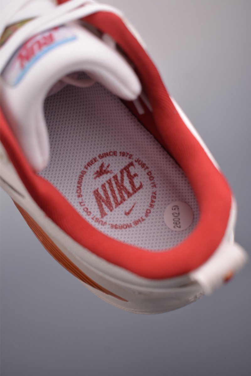 Nike Air Zoom Vomero 18 GTX view