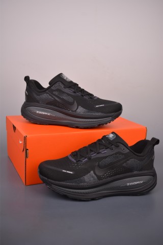 Nike Air Zoom Vomero 18 view 16