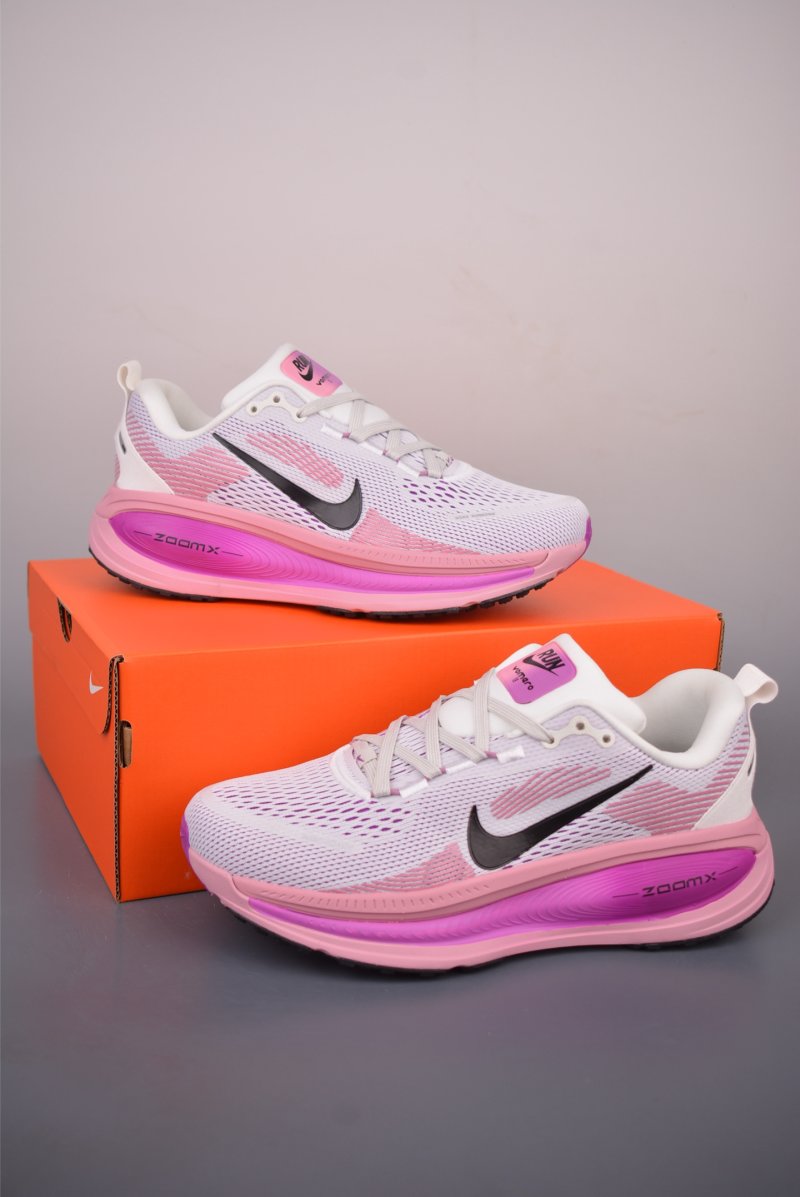 Nike Air Zoom Vomero 18 view