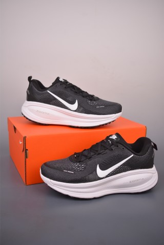 Nike Air Zoom Vomero 18 view 21