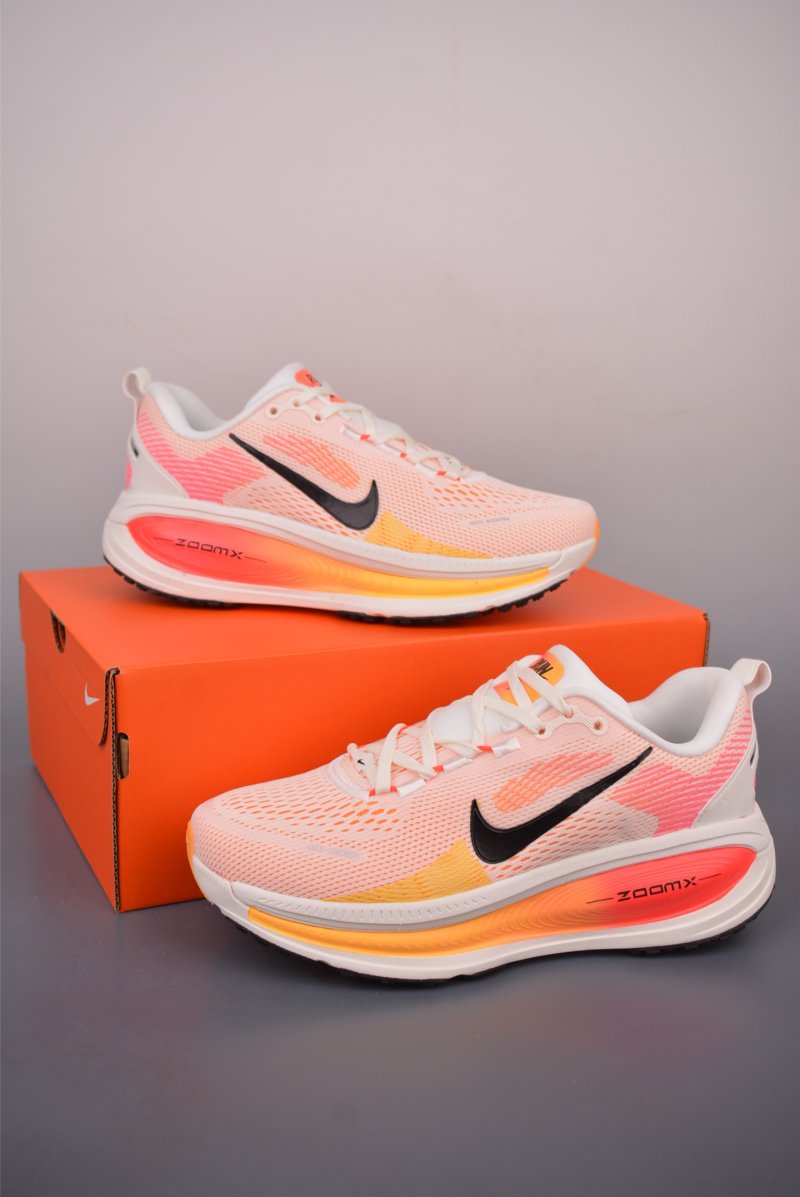 Nike Air Zoom Vomero 18 view