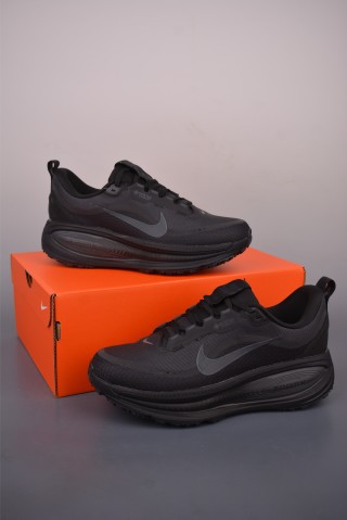 Nike Air Zoom Vomero 18 view 5