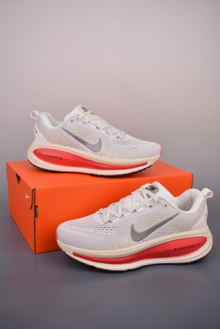 Nike Air Zoom Vomero 18 view 6