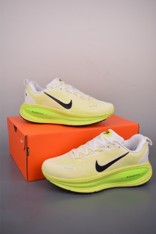 Nike Air Zoom Vomero 18 view 9