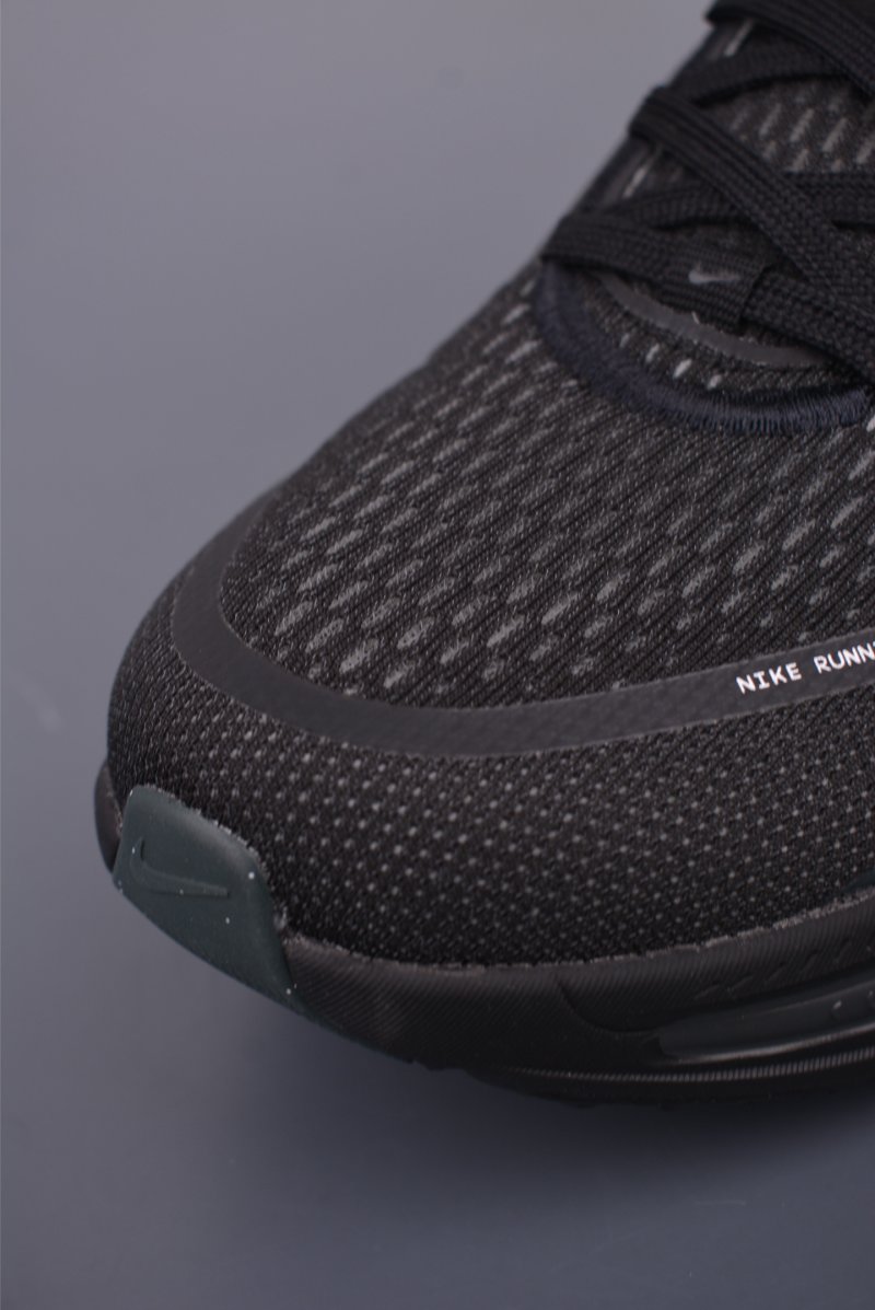 Nike Air Zoom Vomero 18 view