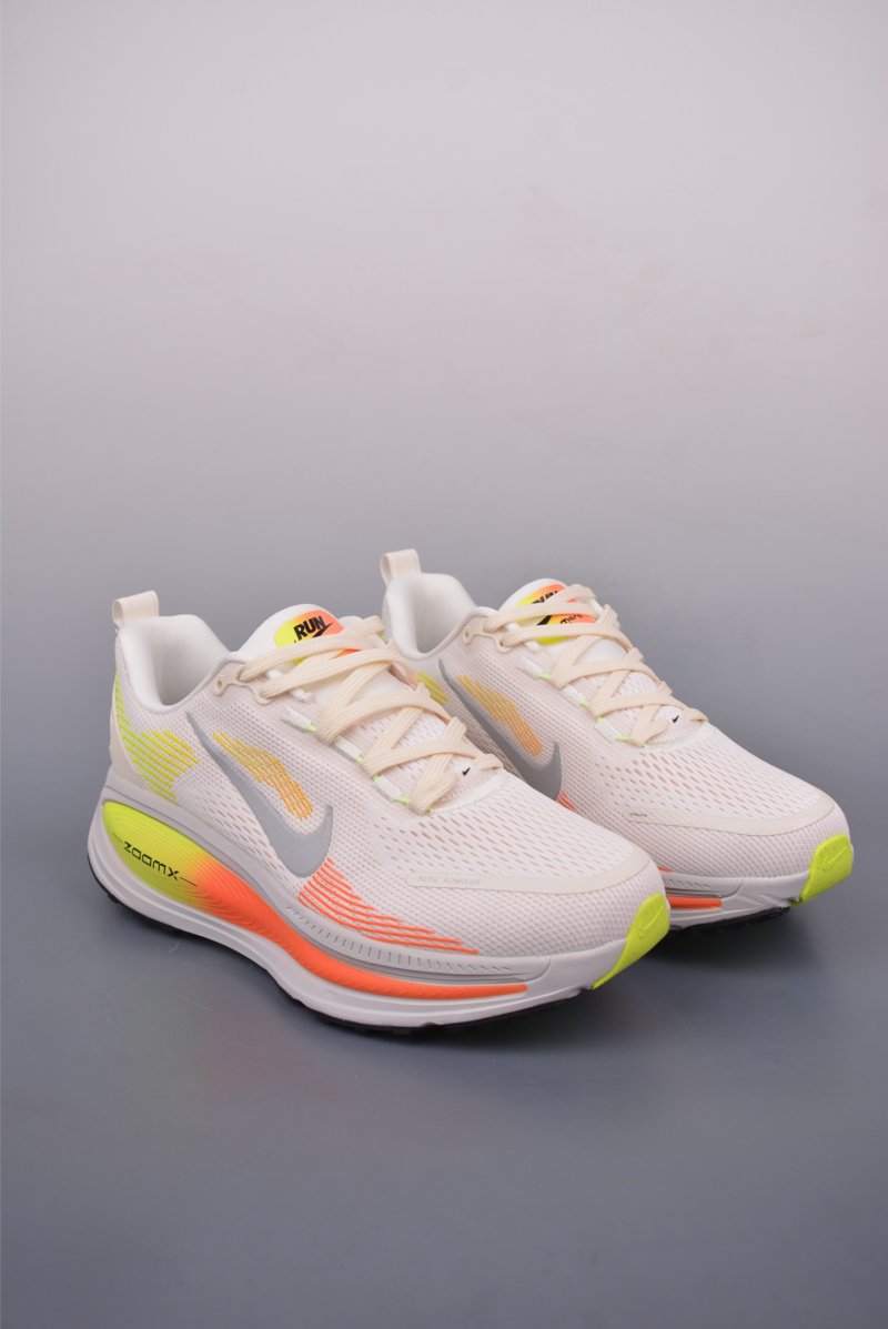 Nike Air Zoom Vomero 18