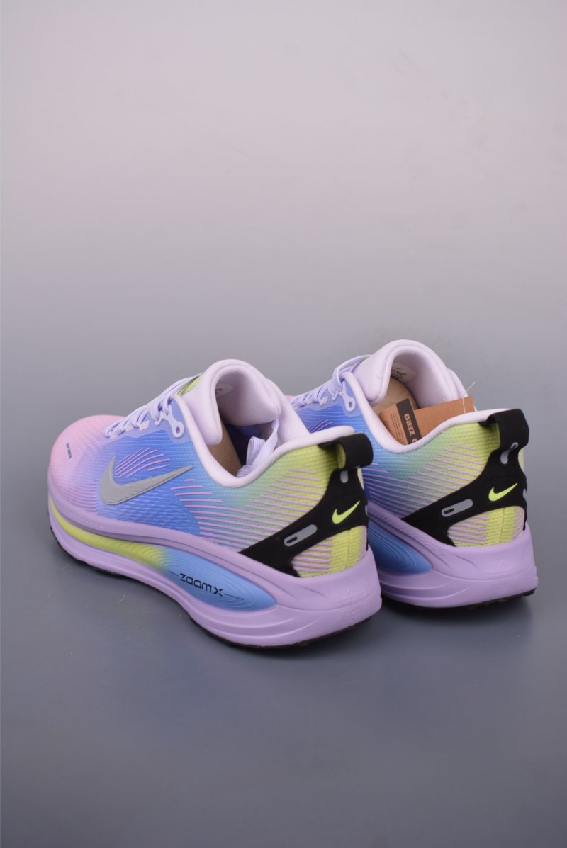 Nike Air Zoom Vomero 18 view